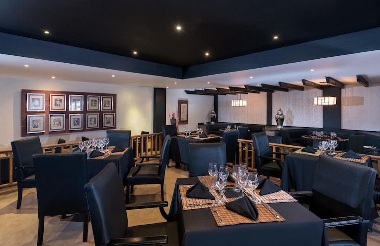 Restaurants - 6