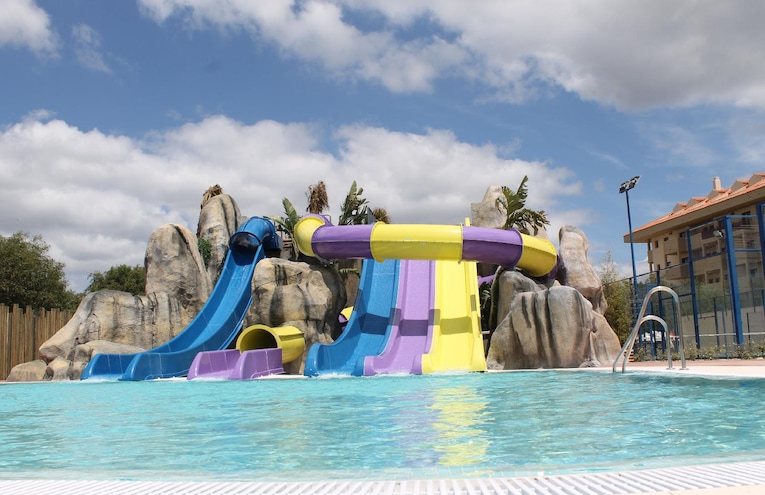 Swimming pools - 1