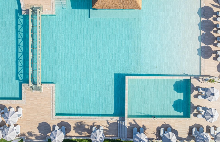 Swimming pools - 1