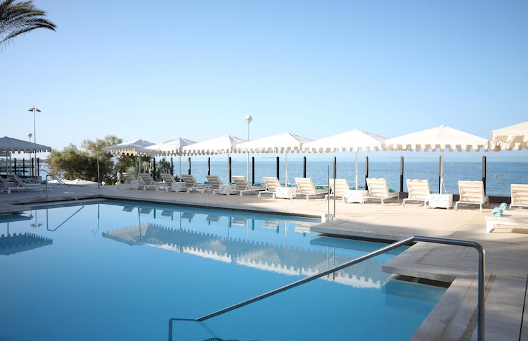 Swimming pools - 1