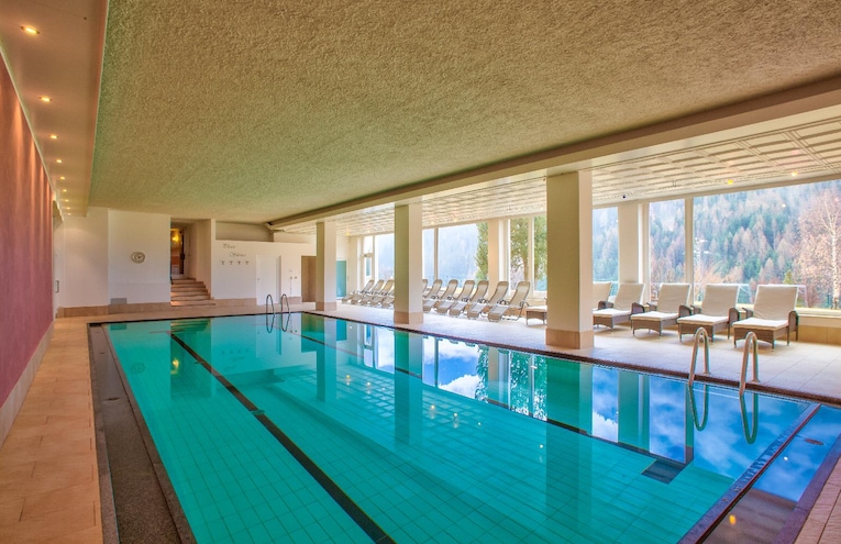 Swimming pools - 1