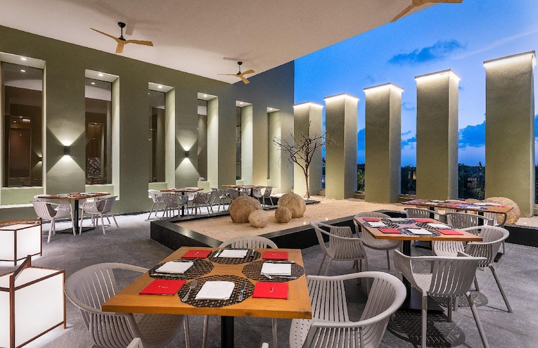 Restaurants - 10