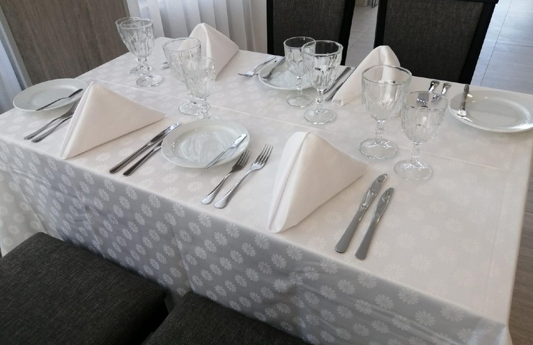 Restaurants - 6