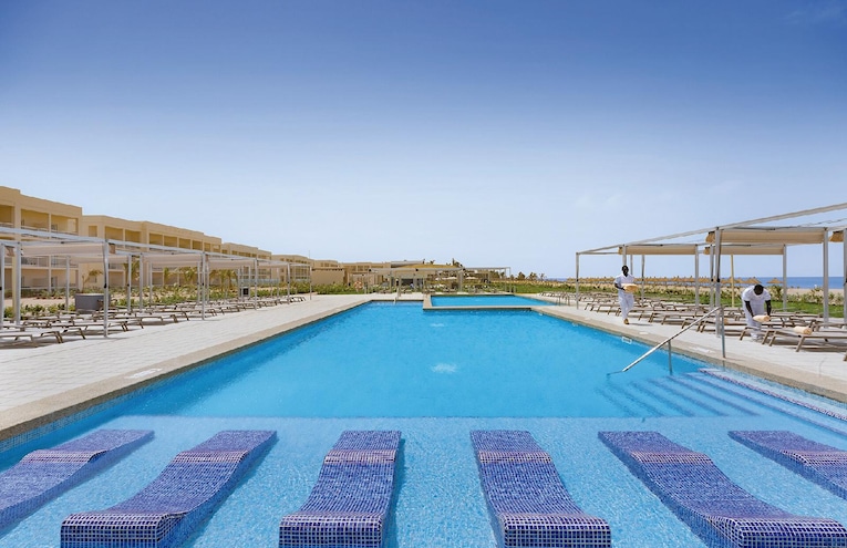 Swimming pools - 1
