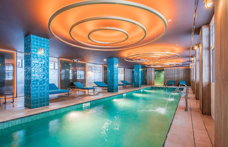 Swimming pools - 2
